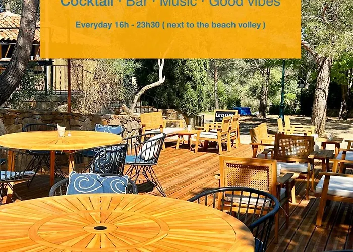 Les Restanques Bougainvillee 2051 *