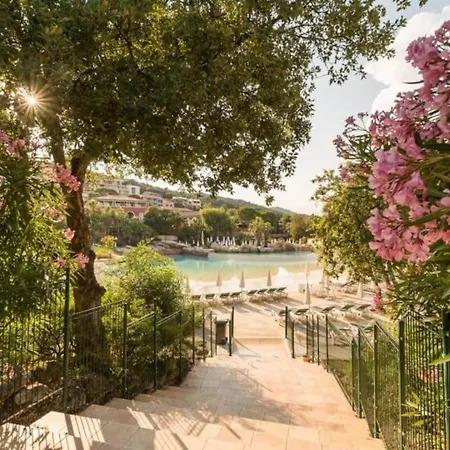 Les Restanques Bougainvillee 2051